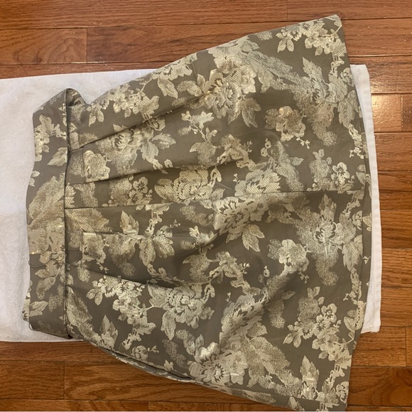 Alice and Olivia High-Waisted Skirt - Picture 3 of 4